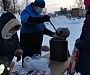 Бесплатное горячее питание раздали бездомным людям в Пскове